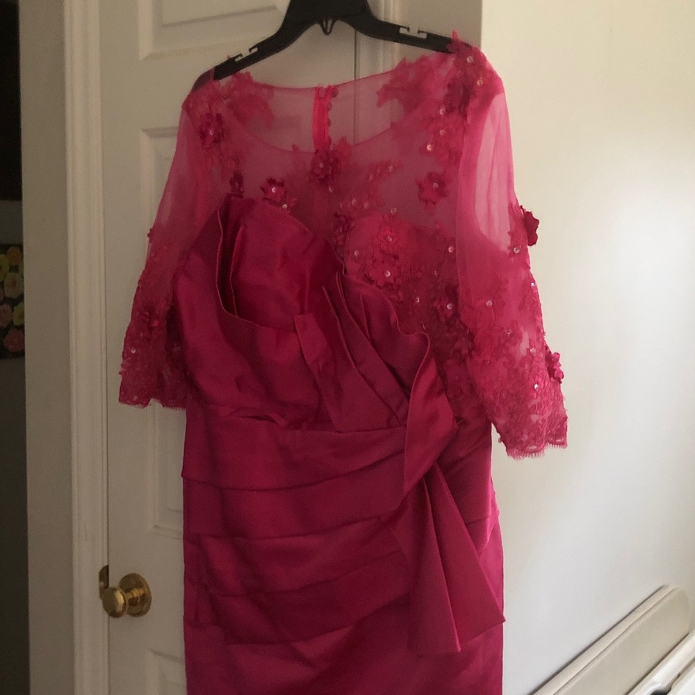 Elegant Pink Lace-Overlay Women's Dress